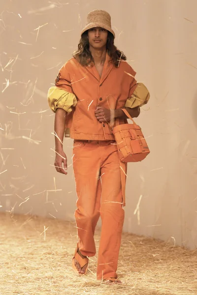 Look 36